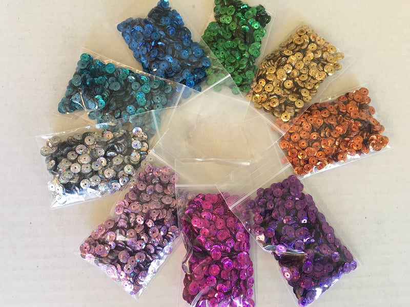 Golden Leaf Sequins 8mm 1000/Pkg Crazy Dots Finish Emerald Green - Image 3